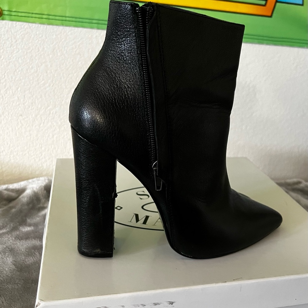 Steve Madden Janicee Black Leather Boots, Size 8.5